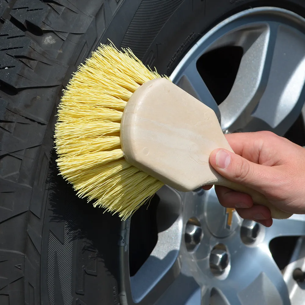 Medium Duty Tire, Wheel & Wheel Well Brush
