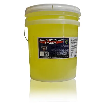 Tire Cleaner w/Darkening Agent